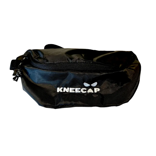 Kneecap bumbag in black with white logo embroidered